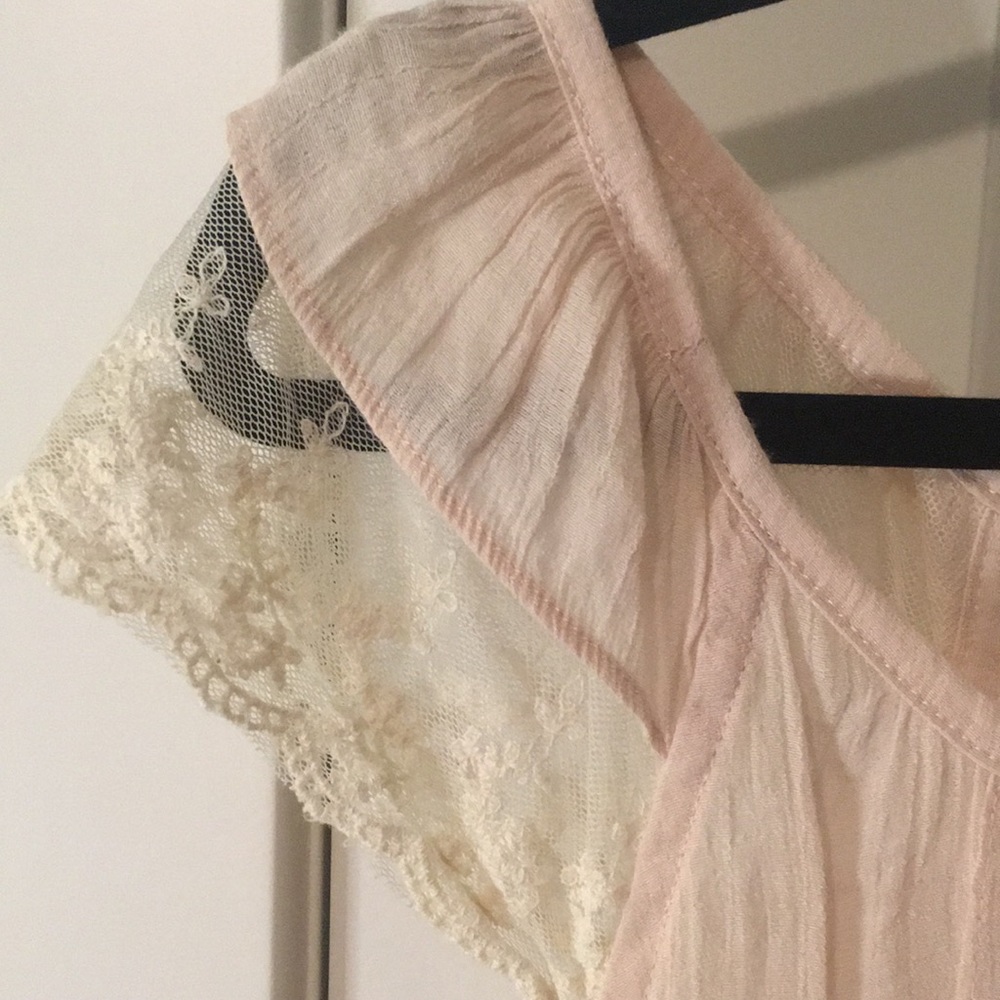 Cottagecore Ruffles and Lace Top - Picture 4 of 9